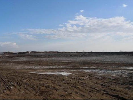 要實現(xiàn)“藍天白云”，仍需要我們的努力